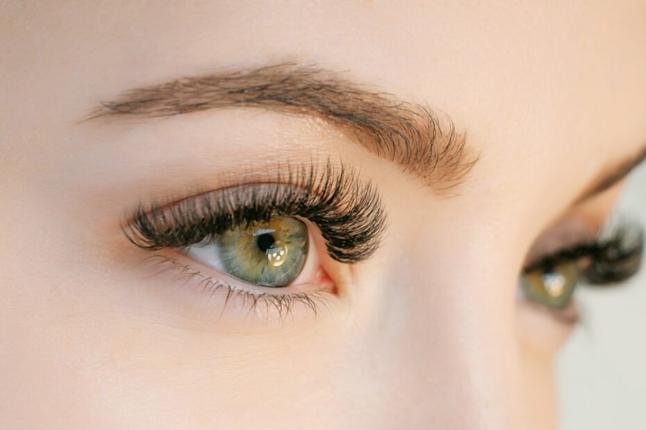 The Secret to Effortless, Natural-Looking Lashes